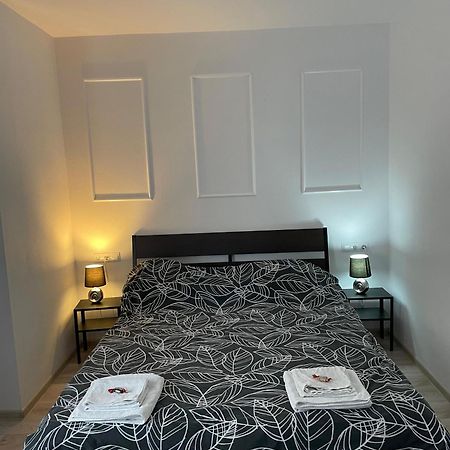 Roxi'S Apartment Sibiu Ngoại thất bức ảnh