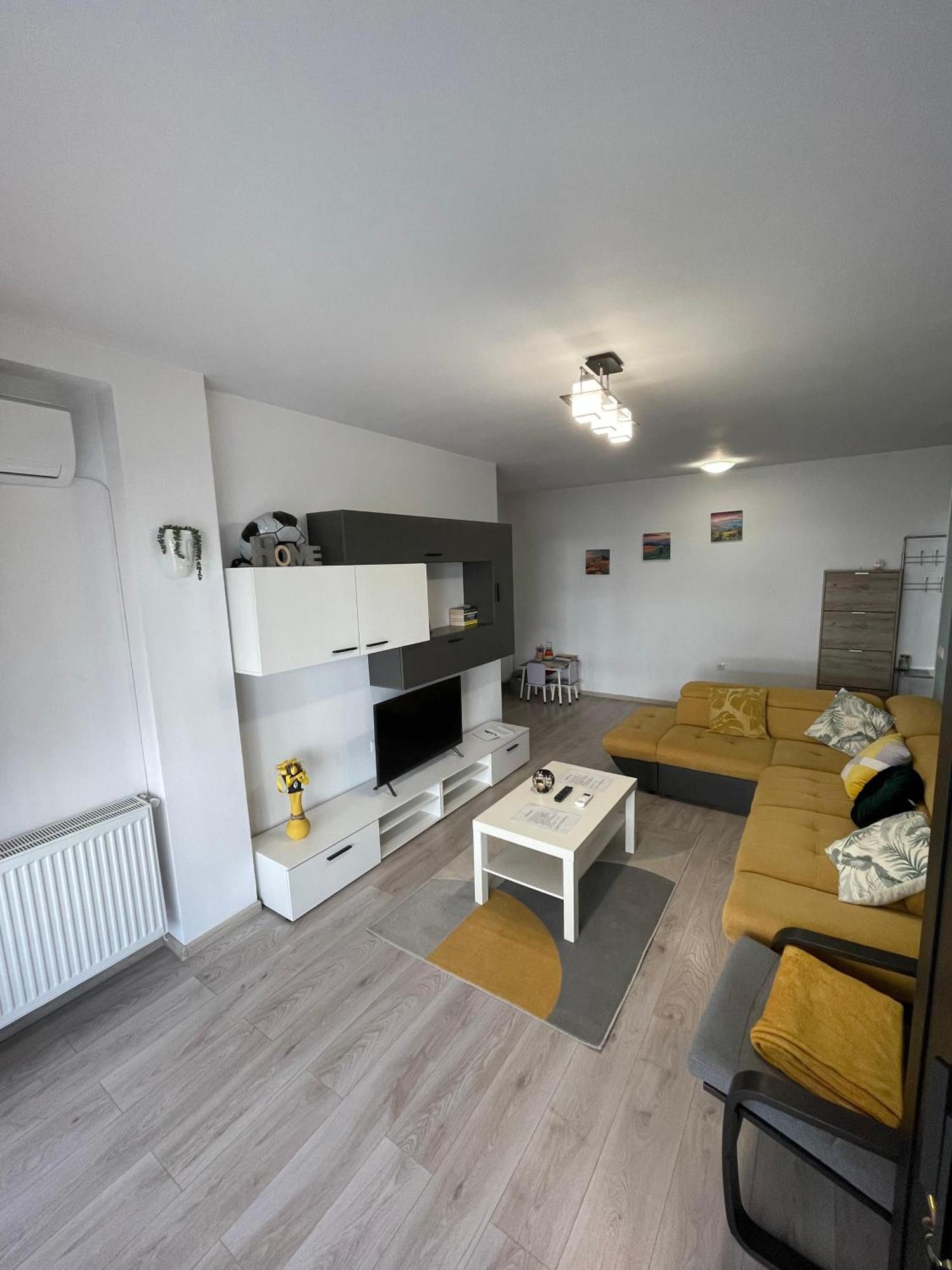 Roxi'S Apartment Sibiu Ngoại thất bức ảnh